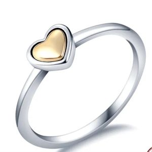 Size 7✨️My heart is Gold ✨️ Ring